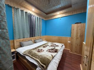 The Winterfell Homestay - Gondla - 2