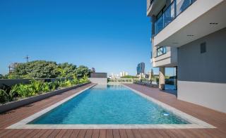 Prime Location One-Bedroom Near the Mall - 6