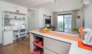 Prime Location One-Bedroom Near the Mall - 1