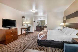 Quality Inn Central Roseburg - 2