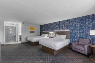 Comfort Inn & Suites Jackson - West Bend - 5