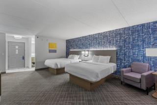 Comfort Inn & Suites Jackson - West Bend - 2