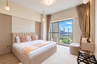 Vogue Vacation Homes, Jeewar JVC near Circle Mall, One Bedroom Apartment with Balcony and Park view, Access to all Amenities - 6