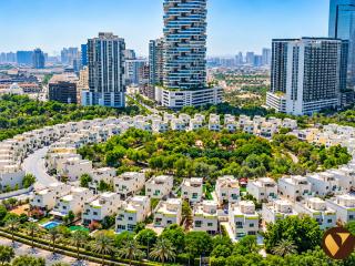 Vogue Vacation Homes, JVC Jeewar Tower near Circle Mall, Two Bedroom Apartment with Balcony and City View, Access to all Amenities - Dubai - 8