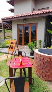 Atlas Guest House & Backpackers Negombo - 6