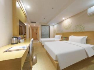 GreenTree Inn Zhangjiagang Yangshe Old Street Stadium - 7