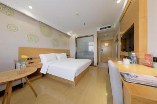 GreenTree Inn Zhangjiagang Yangshe Old Street Stadium - 4