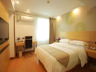 GreenTree Inn Shanghai National Convention and Exhibition Center Huaxiang Road - 3