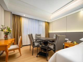 Vienna Hotel Shenzhen Bao'an Airport Taoyuanju Pingluanshan Metro Station - 5