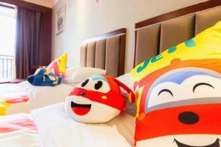 Xinjin Celebrity City Hotel - Xinjin - 6