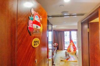 Xinjin Celebrity City Hotel - Xinjin - 4