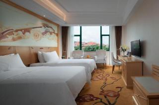 Vienna Classic Hotel Zhangzhou Longchi Center - 7
