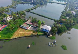 Kayal View Resort Kochi by VOYE HOMES - 3