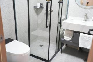 GreenTree Inn Taicang Baolong Square Hotel - 3