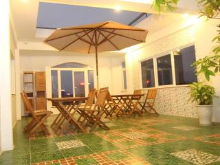 Omega Da Nang Beach Hotel - 8