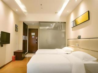 GreenTree Inn Guangzhou Panyu Bus Station Business Hotel - Guangzhou - 4