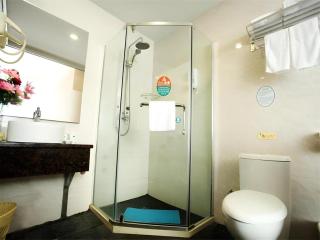 GreenTree Inn Guangzhou Panyu Bus Station Business Hotel - 1