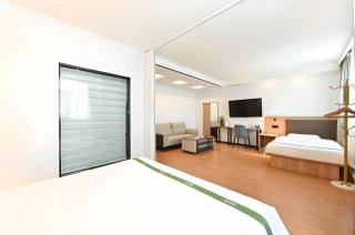 GreenTree Inn Beijing Fengtai Dongda Street Express Hotel - 9