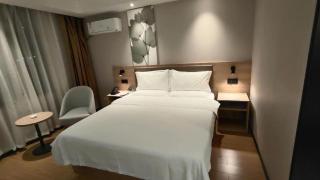GreenTree Inn Jiangxi Nanchang XianGYAng Road Lianxi Road Business Hotel - 4