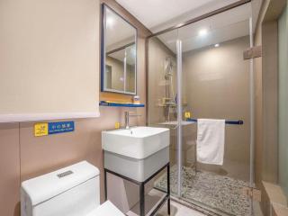 7 Days Inn Wuhan Dingziqiao Zhongnan Road Metro Station - 4