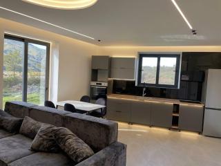 Hermes Suites - Gramsh - 1