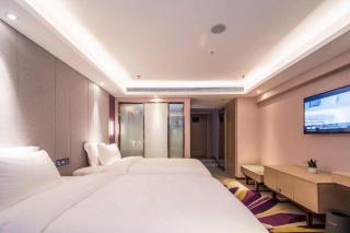 Lavande Hotel Luzhou BBQ new World - 6