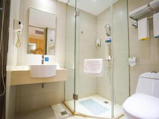 City Comfort Inn Wuhan High Speed Railway Station - 2