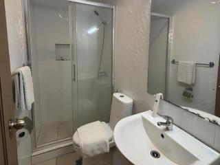 Queen Margarette Hotel - 7