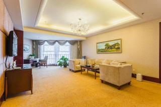 Inner Mongolia XingTai Phoenix Hotel - 5