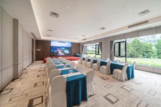 Country Garden Phoenix Hotel Foshan - 2