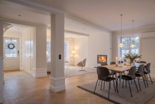 Renovated Swedish Villa With Lake View And Terrace Near Beach - 0
