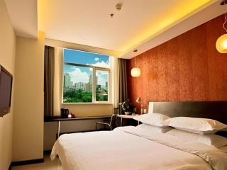 Fairyland Hotel Kunming Tuodong Branch - 4