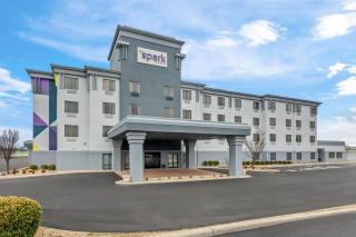 Spark by Hilton Cincinnati Fairfield - 7