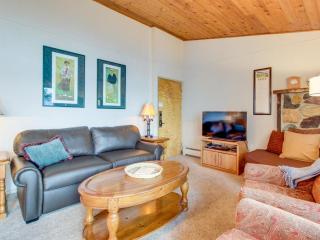 Bay Point Lakefront 1B Up - 1