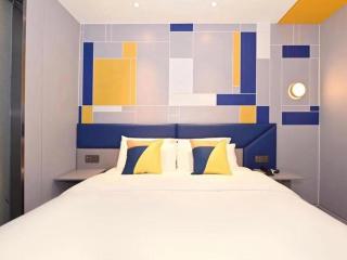 7 Days Inn Shanghai Yichuan Road - 1