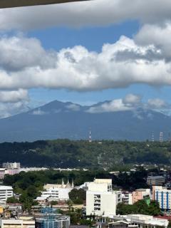 J&M Homestay - 24th Floor City & Mt Apo View Near Roxas Night Market - 8