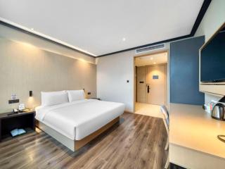 Atour Light Hotel Hangzhou Future Sci-Tech City - 1