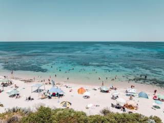 Mullaloo Beach Home - 9