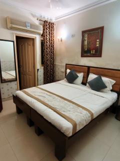 Hotel Devendra palace - 8