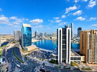 Vogue Vacation Homes, Downtown Mag 318 near Burj Khalifa and Dubai Mall, Studio Apartment with Balcony, Canal and City View, Access to all Amenities - 6