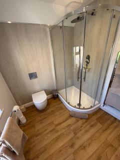 Hair BnB central Alcester- off site free parking - 1