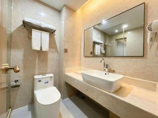 Vienna Hotel Shenzhen International Exhibition Center Fuhai Qiaotou - 3