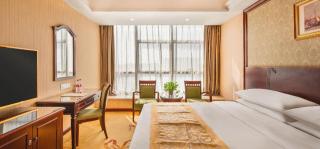 Vienna Hotel Shenzhen International Exhibition Center Fuhai Qiaotou - 1