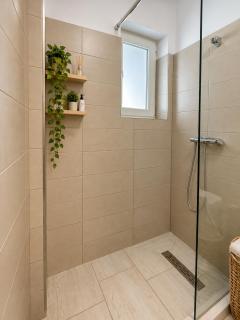 Sarah & Sophia Residence #2 - 6