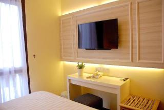 iStay Hotel - 8