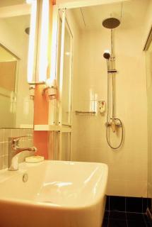 iStay Hotel - 2