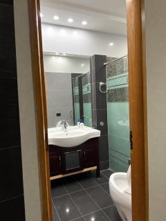 Elegant Luxe Suite in DHA Phase 5 - 2