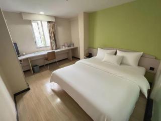 7 Days Inn Guiyang Qianlingshan Park Beijing Road Metro Station - 6