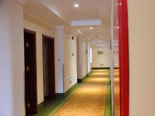 Greentree Inn Shanghai Middle Xinfu Road Huazhi Road Business Hotel - 9