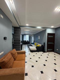 Family Apartment international - 6